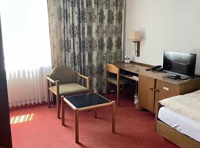 Zum Markgrafen Ξενοδοχείο Λουντενσάιντ