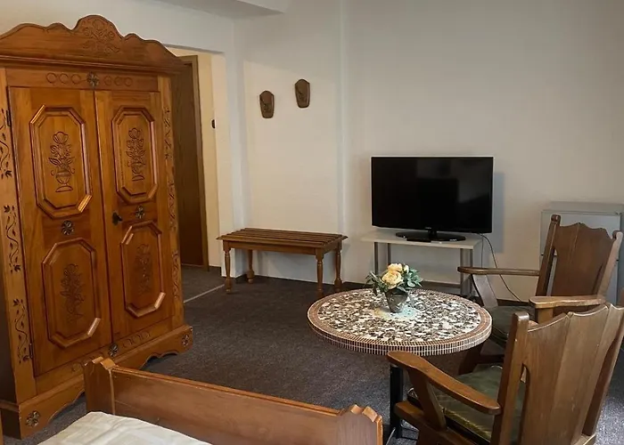 Zum Markgrafen Ξενοδοχείο Λουντενσάιντ